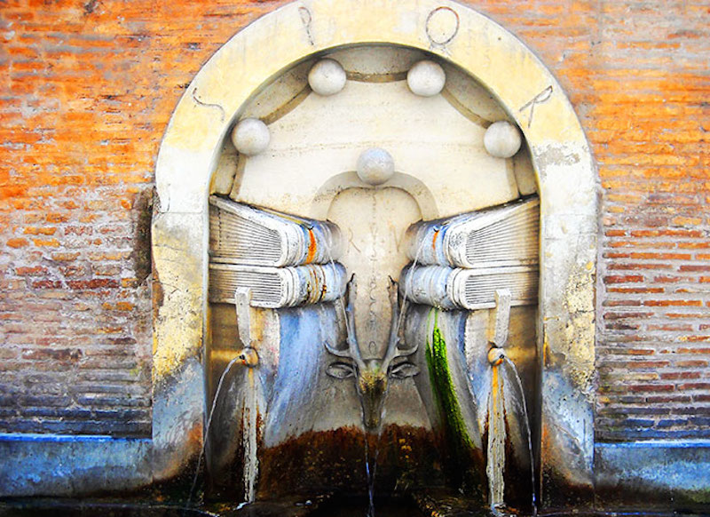 Fontana-dei-Libri_Roma